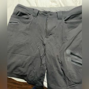 Lululemon men’s shorts size 38